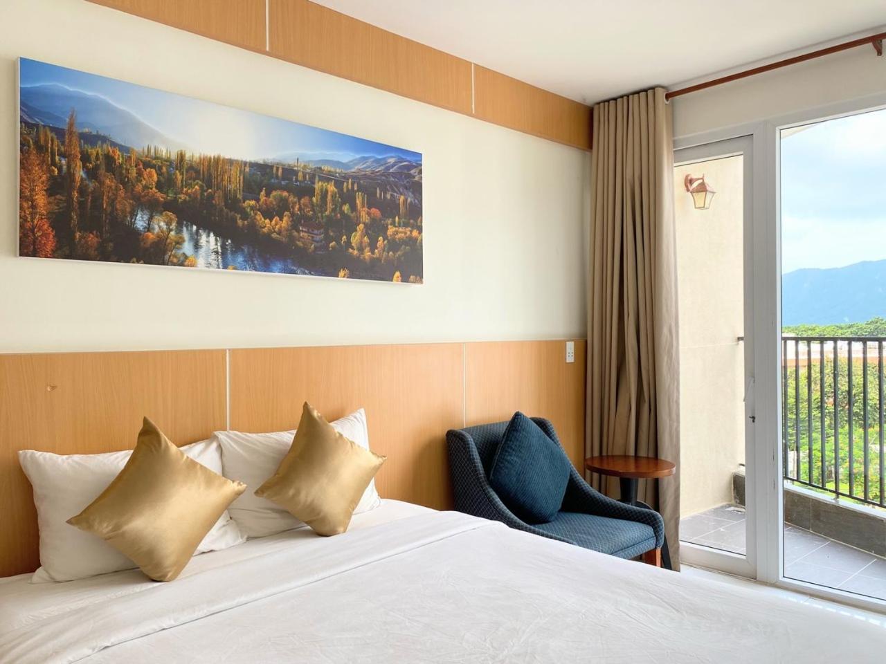 Conson Hotel Chi Khu Co Ong المظهر الخارجي الصورة