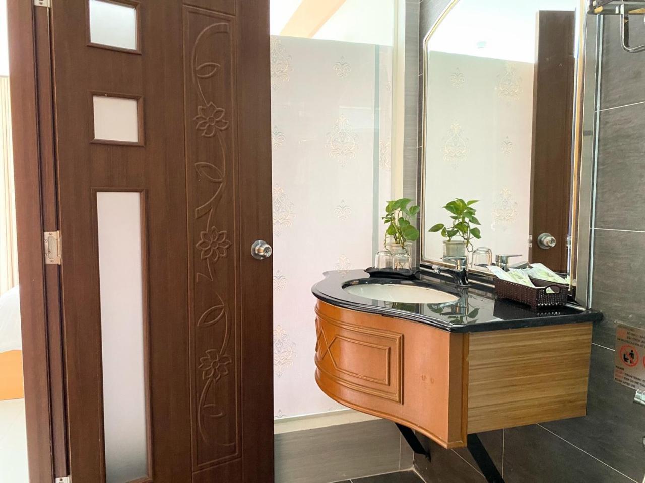 Conson Hotel Chi Khu Co Ong المظهر الخارجي الصورة